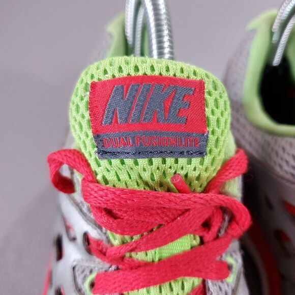 Nike Dual Fusion Lite Running Shoe Womens 7 Gray Neon Green Athletic Gym Sneaker - Picture 6 of 13